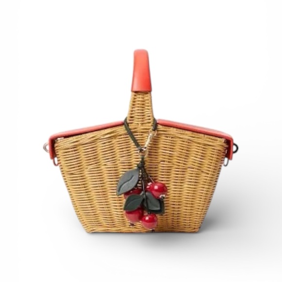 kate spade Handbags - EUC KATE SPADE 3D PICNIC BASKET BAG